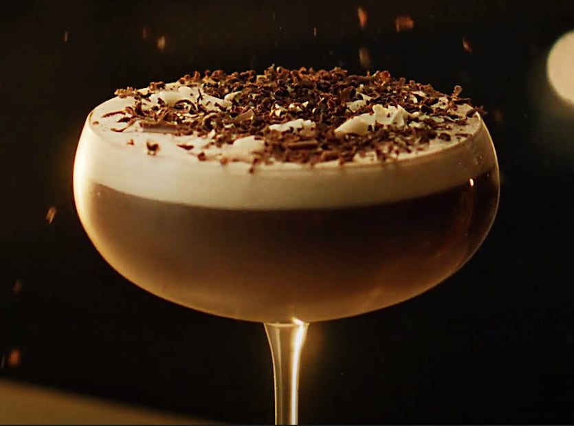 El Baileys Mocha Martini es la opción ideal para quienes buscan una bebida sofisticada y refrescante. Foto: Cortesía de Baileys