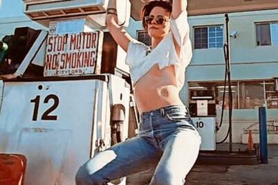 Stewart despliega su sensualidad en video