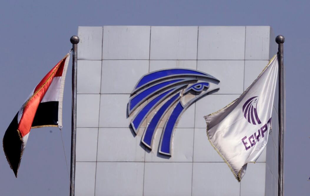 En la foto: Avión de la aerolínea egipcia EGYPTAR (AP)