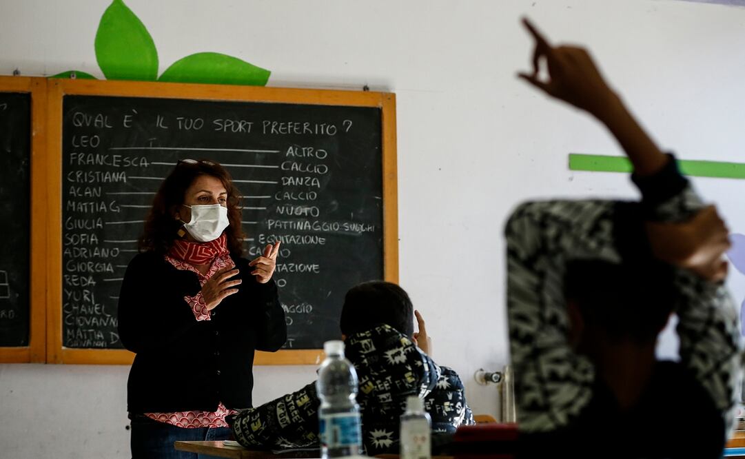 Imagen de archivo de un salón de clases en Roma, Italia. Foto: Cecilia Fabiano/LaPresse via AP, archivo