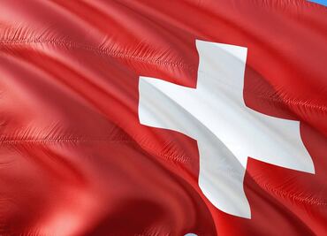 Suiza busca evitar fuertes aranceles de EU; la presidenta viaja a Washington para tratar de llegar a un acuerdo