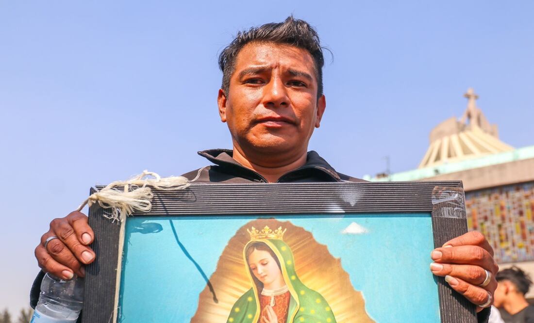 "El frío pegó, pero la fe pudo más": Peregrinos desafían bajas temperaturas en la Basílica. Foto: Axel Sánchez