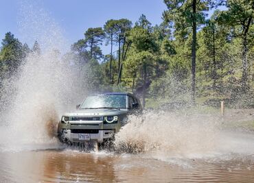 A prueba: Land Rover Defender 110, cuando el lujo no está peleado con el todoterreno