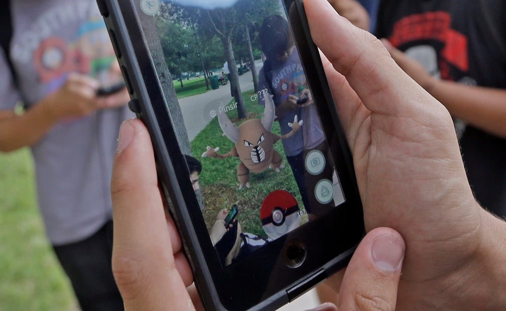 Comunidades digitales se reúnen para jugar Pokémon Go. Foto: Archivo/AP