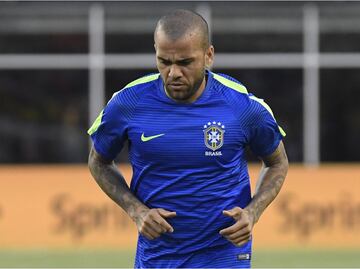 Los Pumas van por Dani Alves