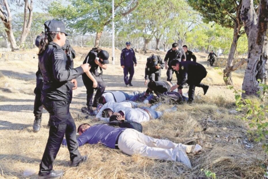 Detienen a 9 maestros por actos vandálicos