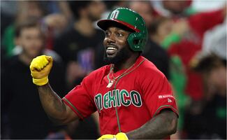 Randy Arozarena sorprende y regala autos a sus entrenadores en Yucatán