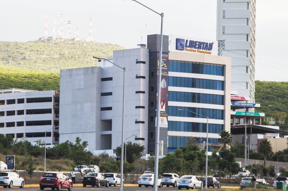 En vilo. Juan Collado busca evitar que se asegure la sede de Libertad; un juez le concedió cinco días para que aclare el acto que reclama. Foto: ARCHIVO EL UNIVERSAL