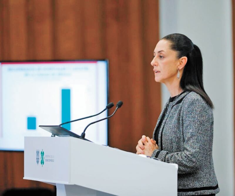 Claudia Sheinbaum informa que se están convirtiendo más hospitales y que en Terapia Intensiva se tienen consideradas 2 mil 200 camas más. ESPECIAL