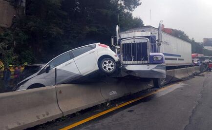 Carambola afecta circulación en la México-Toluca