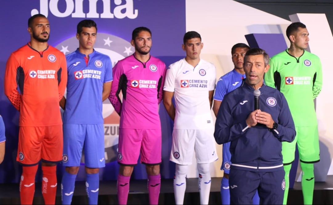 PRESENTACIÓN DEL UNIFORME DE CRUZ AZUL PARA EL CLAUSURA 2019