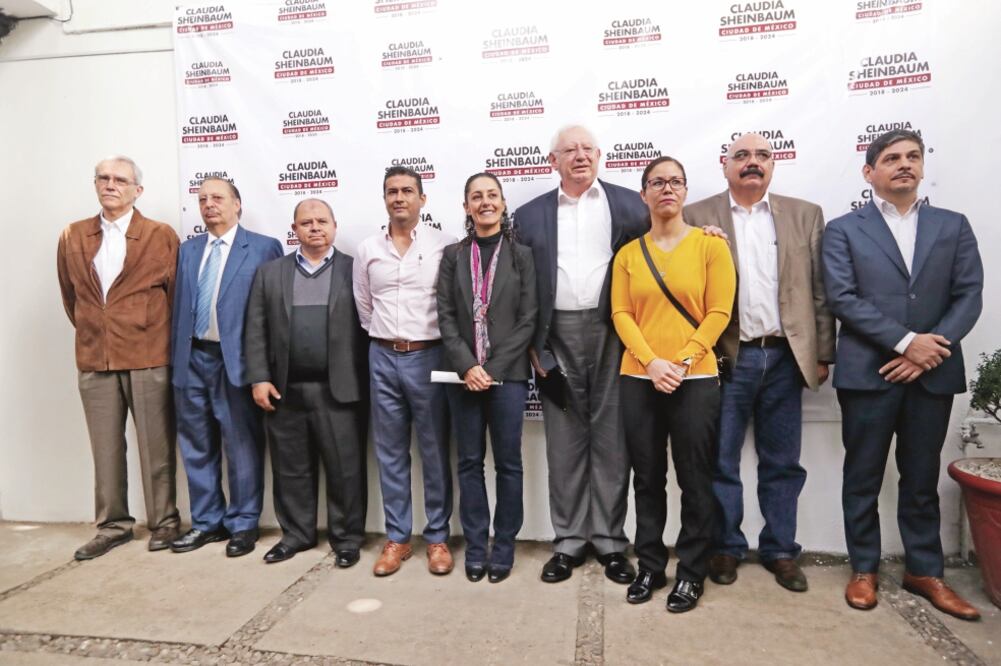 La intención es que el grupo colabore con el próximo Gobierno todo el sexenio; se integra por ocho expertos coordinados por el doctor José Ignacio Chapela, ex subsecretario de Información e Inteligencia policial de la SSP local. (LUIS CORTÉS. EL UNIVERSA)