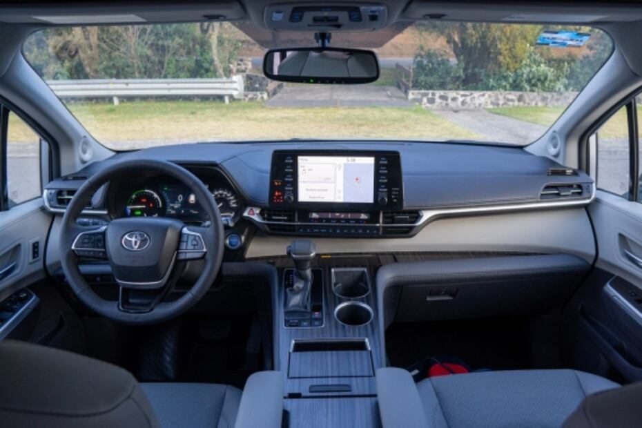 Toyota Sienna Hybrid 2021: precios versiones y equipamiento en México