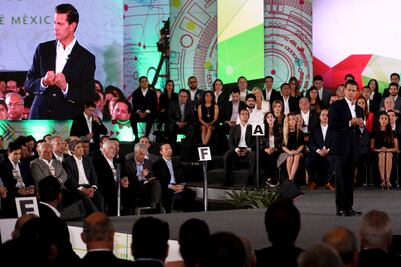 Los jóvenes emprendedores transforman al país: EPN