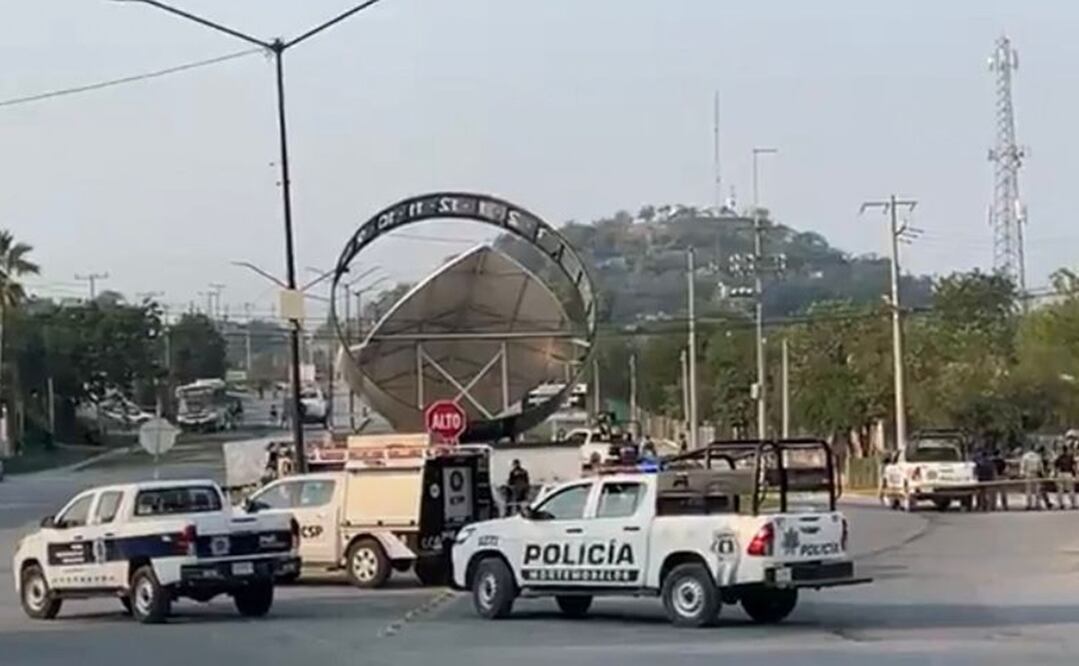 Al sitio arribaron peritos de la Agencia Estatal de Investigaciones y la Guardia Nacional. Foto: Especial