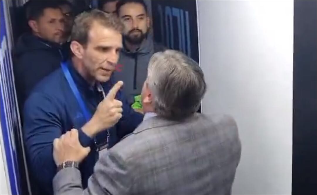 Iván Alonso y Miguel Herrera casi llegan a los golpes - Foto: Captura de video (Andrés Díaz)