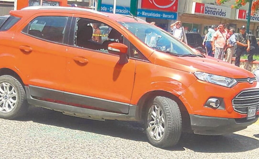 En Veracruz, una mujer de 32 años viajaba en una camioneta EcoSport cuando fue interceptada por un grupo de sujetos armados. ESPECIAL