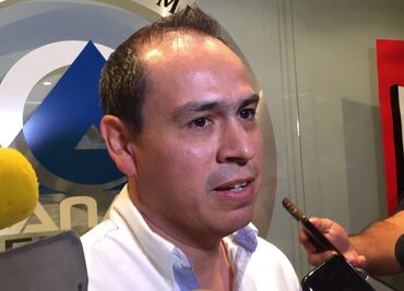 Demandan proveedores que Padrés pague 2.1 mmdp