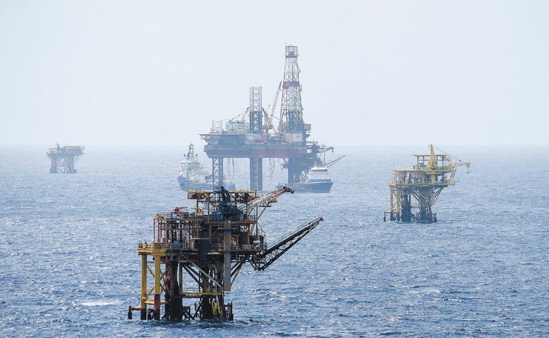 President López Obrador wants to return more control of Mexico’s energy sector to Pemex - Photo: Misael Valtierra/EL UNIVERSAL