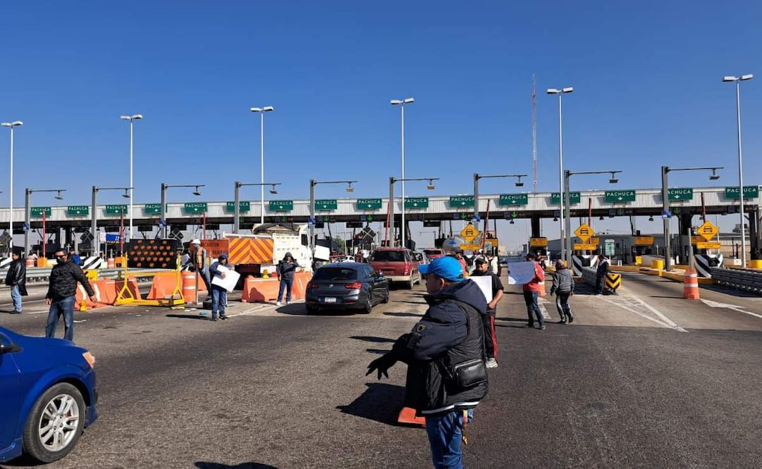 Trabajadores sindicalizados de Ecatepec liberan casetas en Edomex (26/12/2024). Foto: Especial