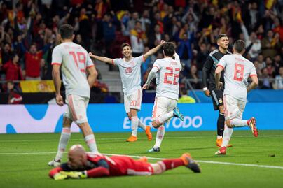 España humilla 6-1 a Argentina que jugó sin Lionel Messi