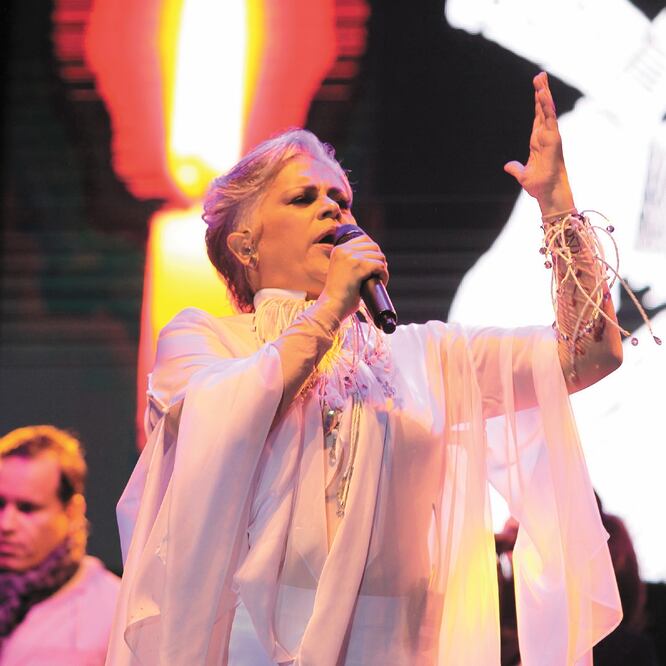 La cantante se presentó el sábado en el Palacio de Bellas Artes. Foto/CLASOS