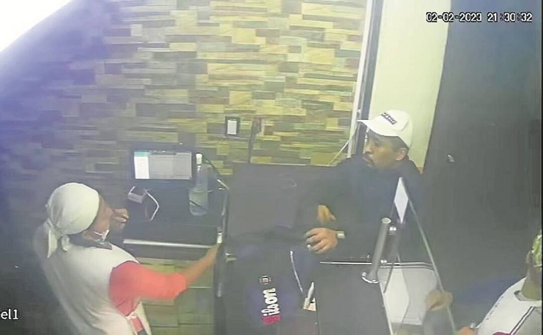 El pasado 2 de febrero se hizo viral el video de una extorsión en una panadería localizada cerca del Metro Bondojito. Los sujetos dicen ser de La Unión Tepito y ofrecen protección.