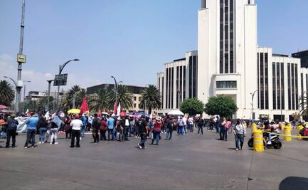 En día de revocación de mandato, CNTE marcha para exigir que AMLO cumpla sus acuerdos
