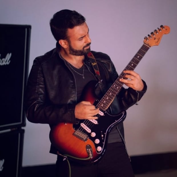 ... y también cierran el canal de su esposo