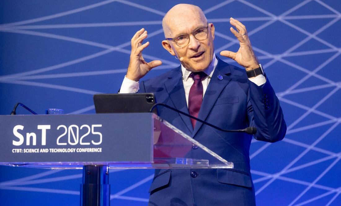 Robert Floyd, Secretario Ejecutivo de la CTBTO, durante el discurso de apertura en la Sesión Plenaria de Alto Nivel. Conferencia de Ciencia y Tecnología de la CTBT. Foto: Anna Rauchenberger (Cortesía)