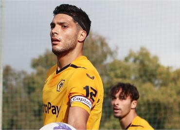 Wolverhampton se olvida de Raúl Jiménez y presenta nuevo atacante