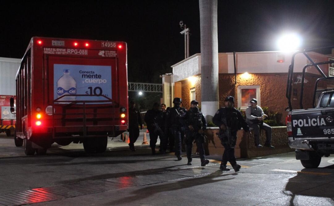 En dos asaltos efectivos los delincuentes se llevaron dinero en efectivo y autos de la empresa refresquera. Foto: El Gráfico