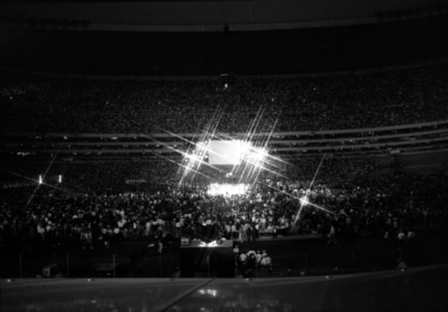 El día que Julio César Chávez llenó el Azteca