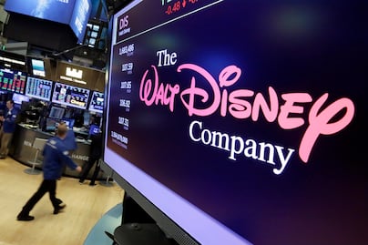 Disney eleva a 71 mil mdd su oferta por Fox