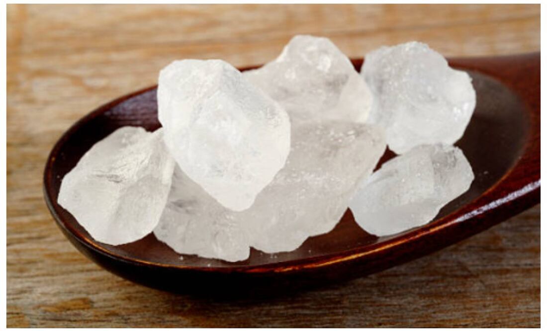 Conoce cuáles son los riesgos de usar la piedra de alumbre como desodorante. Imagen: Unsplash