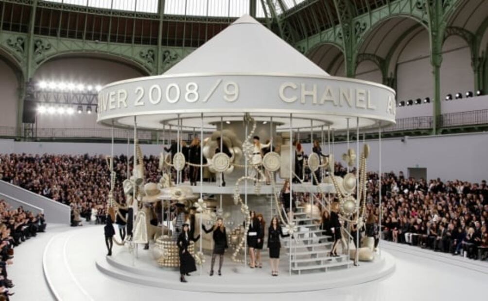 Estos son los más increíbles escenarios de los desfiles de Chanel