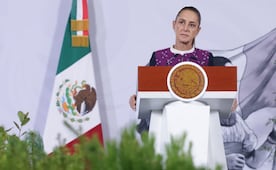 Sheinbaum reconoce contradicción en la Constitución sobre presidencia de la SCJN; “tiene que resolverse el tema”, pide