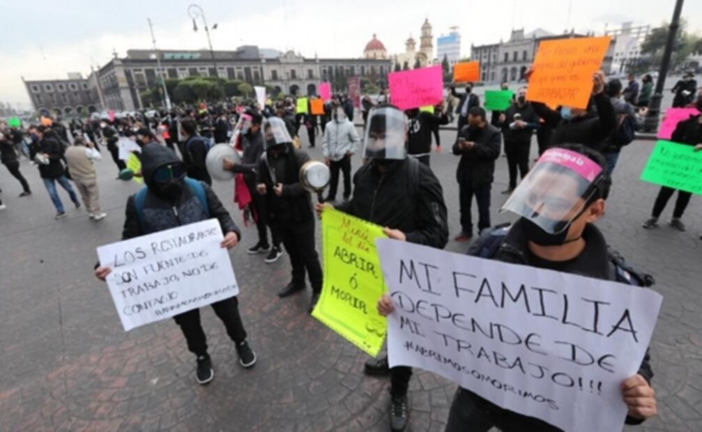 Restauranteros protestan con "cacerolazo"; piden reabrir en Edomex