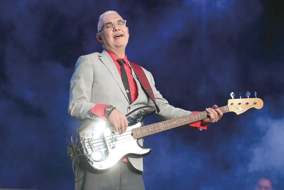 Sabo Romo revivió viejos éxitos ayer en el Vive Latino (ARIEL OJEDA. EL UNIVERSAL)