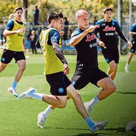 Chucky Lozano y el Napoli salen por el campeonato de la Serie A  