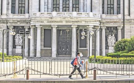 Deben 2 quincenas  a los vigilantes de museos del INBAL