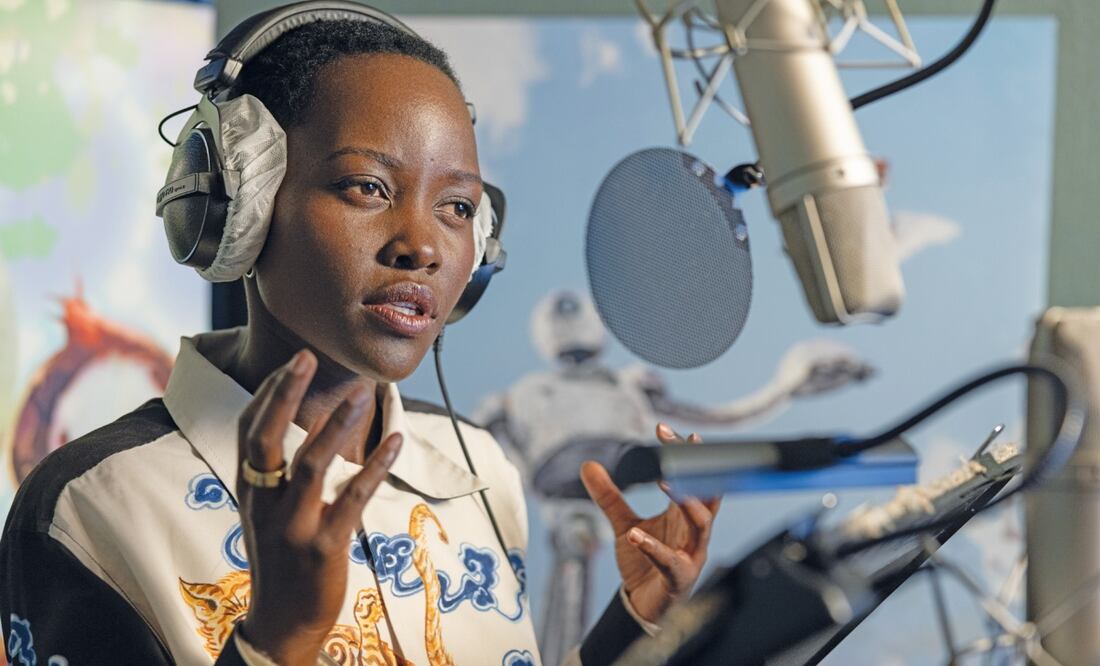 Lupita Nyong’o da voz a ROZZUM 7314, una robot que se convierte en madre sin experiencia alguna. Foto: DreamWorks