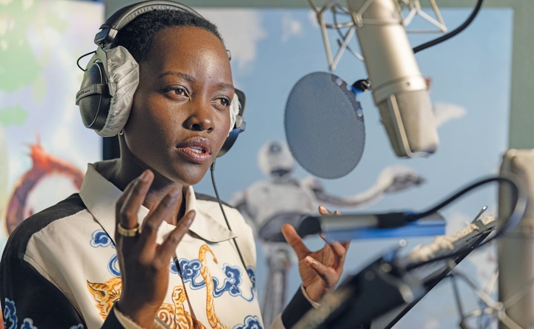 Lupita Nyong’o da voz a ROZZUM 7314, una robot que se convierte en madre sin experiencia alguna. Foto: DreamWorks