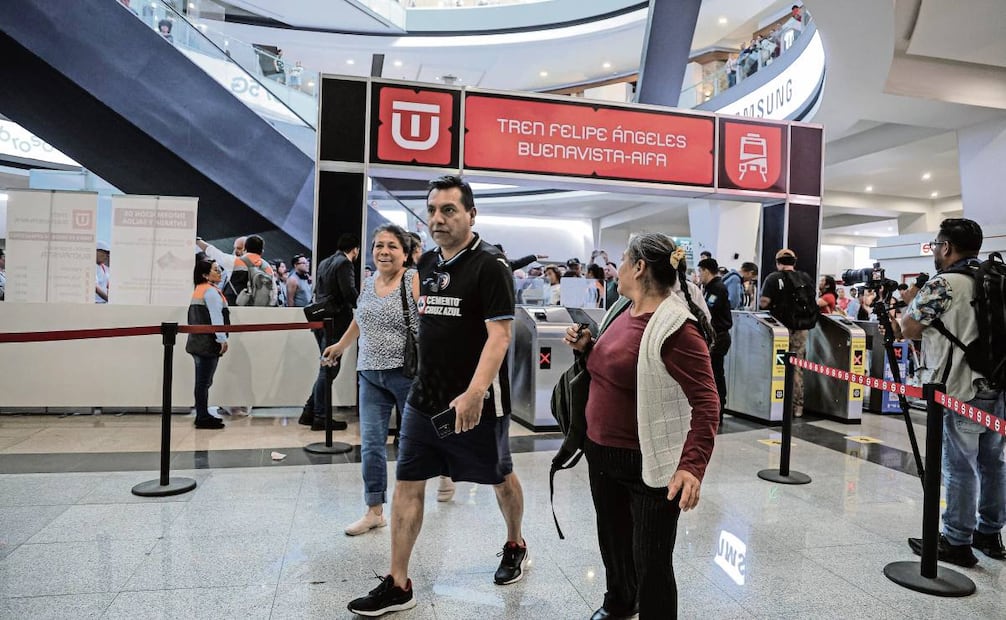 Para acceder, los pasajeros podrán usar la tarjeta de Movilidad Integrada y deberán pagar 45 pesos por el recorrido completo, y 11.50 pesos para los viajes cortos. Foto: GABRIEL PANO/EL UNIVERSAL