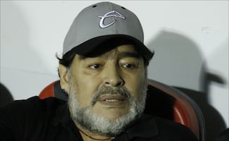 Expareja de Diego Armando Maradona acusa de "asesinos" a los médicos imputados en el juicio por su muerte