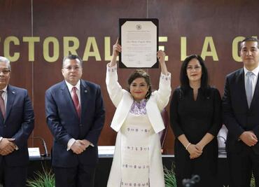 Tribunal Electoral de CDMX entrega constancia de validez para la Jefatura de Gobierno a Clara Brugada