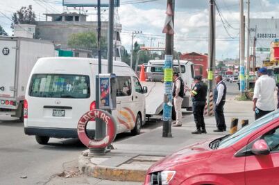 Roban dos unidades de la ruta Las Brujas en Ecatepec 