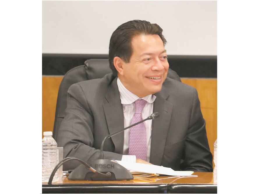 Campanas al vuelo. Mario Delgado, coordinador de la bancada de Morena en San Lázaro, dijo que es optimista porque la inversión en infraestructura se acelerará mucho el año que entra. Foto/ARCHIVO EL UNIVERSAL