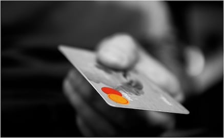 Morena va por sancionar prácticas abusivas de bancos; presenta iniciativa contra cobros sin consentimiento expreso