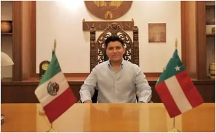 Hijo mayor de gobernador de Yucatán, Joaquín "Huacho" Díaz, se sienta en silla oficial; genera indignación en redes sociales